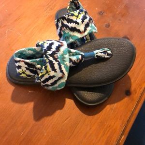 Sanuk Yoga slung sandals